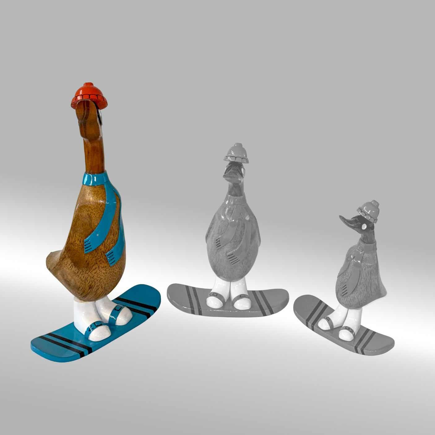 Ente Snowboarder groß »Manni« blaues Board und Schal ca. 41 cm hoch