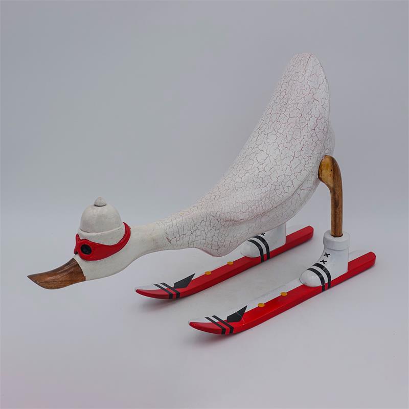 Ente »David« - groß vorn gebeugt weiß mit Ski