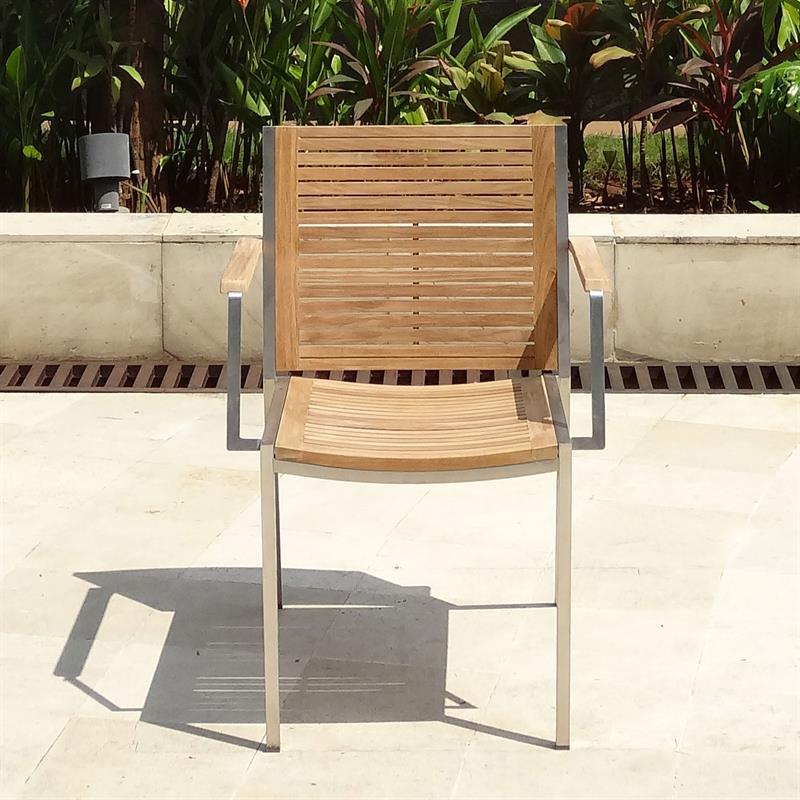 Tessin stacking chair with armrests 57.5 x 58.5 x 82cm