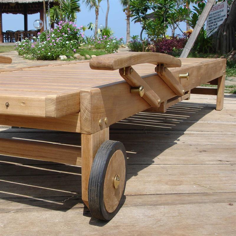 Hampton Deluxe Lounger Set 1 "Golden Ager" consisting of Hampton lounger with 42cm seat height and lounger cushion in Nagata