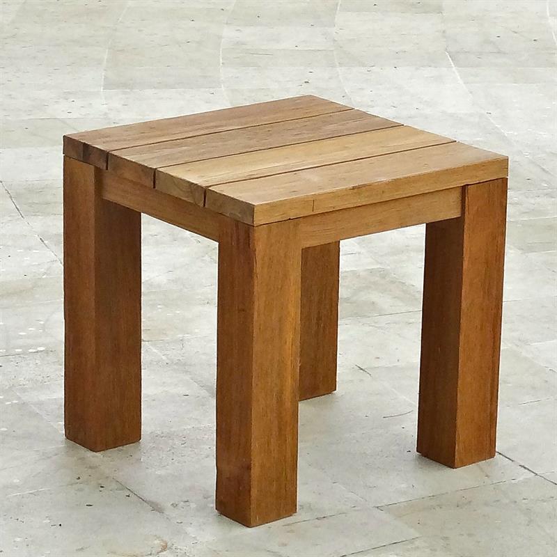 Vineyard side table 50 x 50 x 50cm Recycle Teak