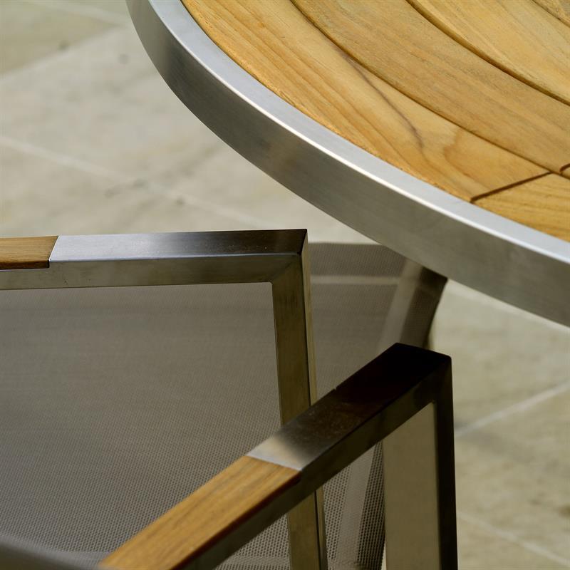 Table Signature ronde 137 cm en teck avec plateau rotatif en acier inoxydable