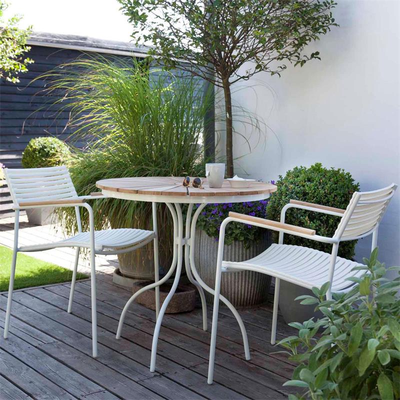Table Ellen ronde 80 cm en aluminium blanc thermolaqué avec plateau en teck