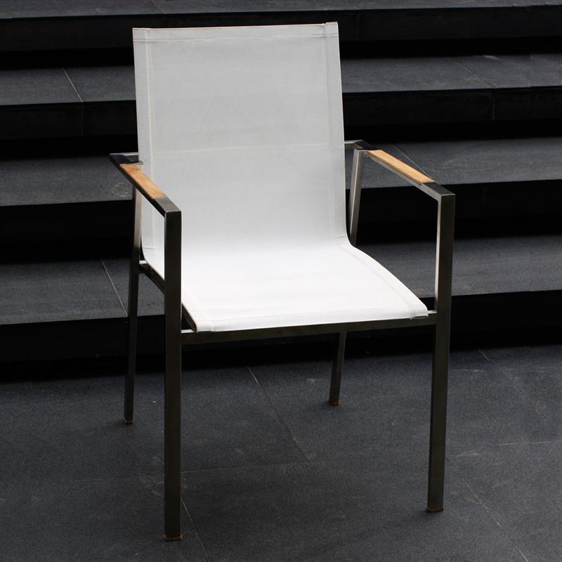 Ensemble de table extensible Alzette 280 composé d'une table extensible double Moselle 280/235/190 et de chaises empilables Alzette