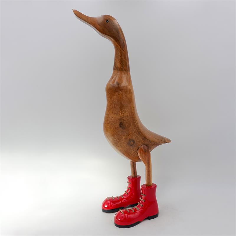 Canard géant « Claudine » beige-brun dressé avec des chaussures rouges