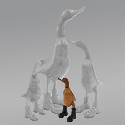 Canard »Celina« - petit canard dressé brun avec des chaussures noires