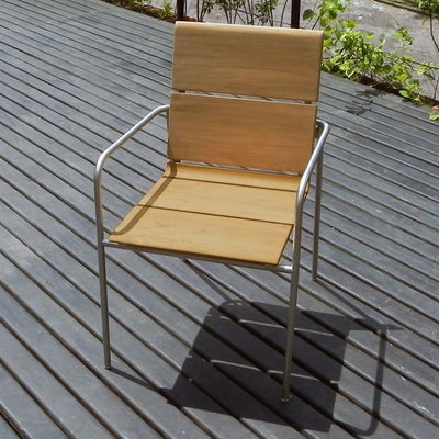 Ensemble de chaises empilables Fides 200 en teck de qualité A avec structure en acier inoxydable composé d'une table à manger Fides 200 x 100 et de chaises empilables Fides en teck de qualité A avec structure en acier inoxydable