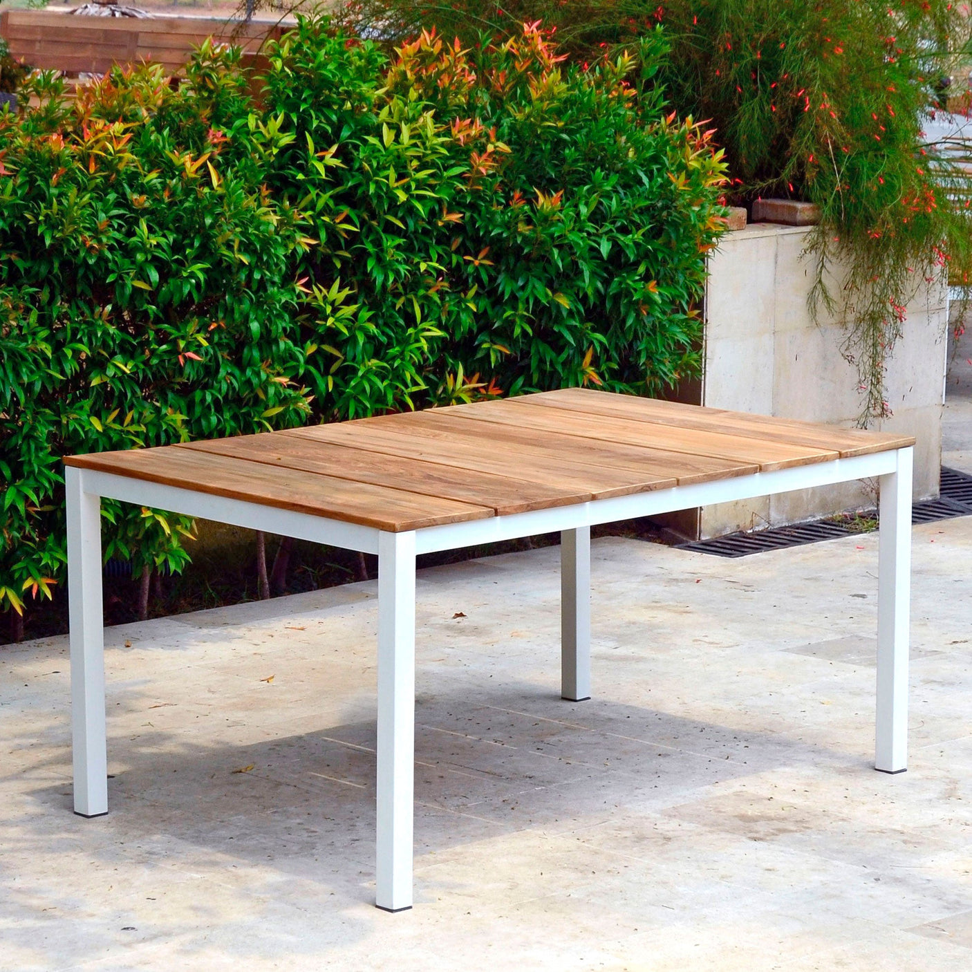 Fides Color Bank Set 150/2 Teak Grade A mit Aluminiumgestell bestehend aus 1 Tisch mit 2 Gartenbänke