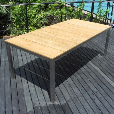 Ensemble de bancs Fides 200/2/2 en teck de qualité A avec structure en acier inoxydable composé d'une table à manger Fides 200 x 100 et de 2 bancs de jardin Fides sans dossier 180 x 45 avec 2 tabourets/tables d'appoint Fides 45 x 45