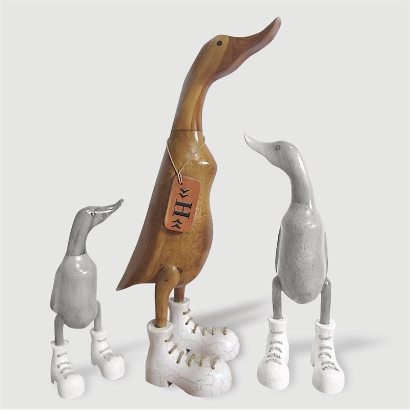 Canard »Helen« - grand canard dressé brun avec des chaussures blanches marbrées