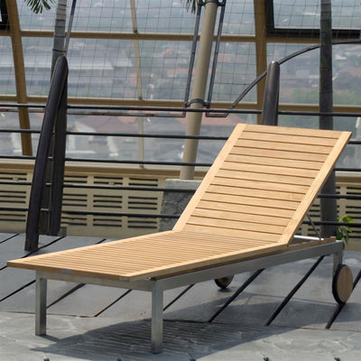 Ensemble de 2 chaises longues Moselle composé de 2 chaises longues Moselle 204,5 x 62 x 35 cm - teck certifié GRADE A + structure en acier inoxydable et 2 coussins de chaise longue en Sunproof