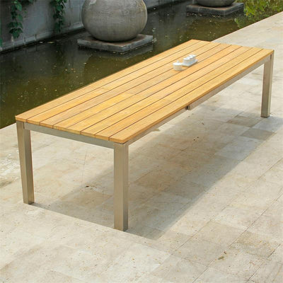Ensemble de table à rallonge frontale Zilart Vintage 310 composé d'une table à rallonge frontale Zilart 310/210 x 100 et de chaises empilables Zilart